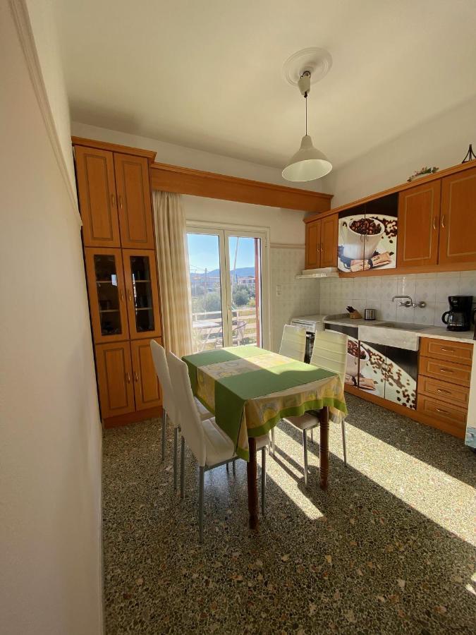 Mpanos Sea Apartment 2 Loutra Oraias Elenis Dış mekan fotoğraf